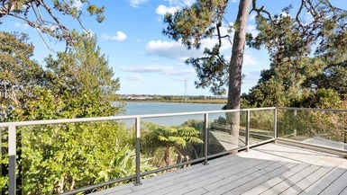 15 Horton Avenue, Avondale, Auckland - Carousel 1