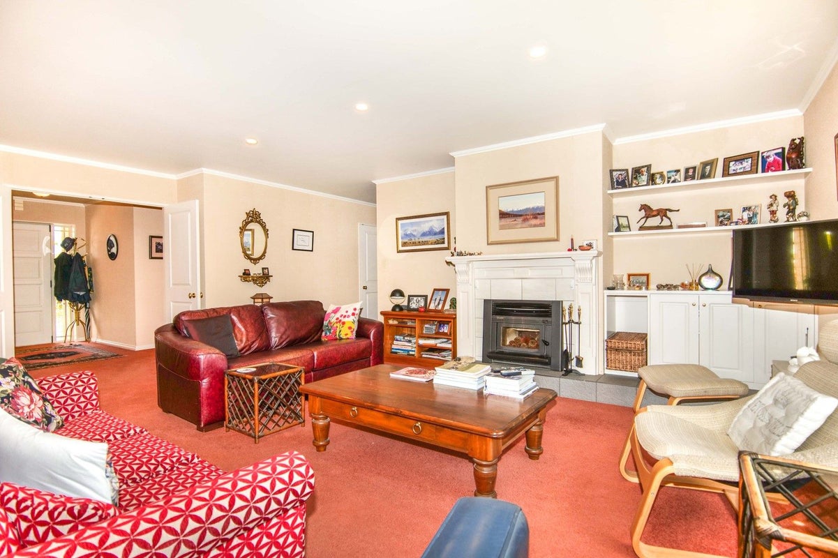 35 Pakington Street, Westport, Westport - Carousel 2