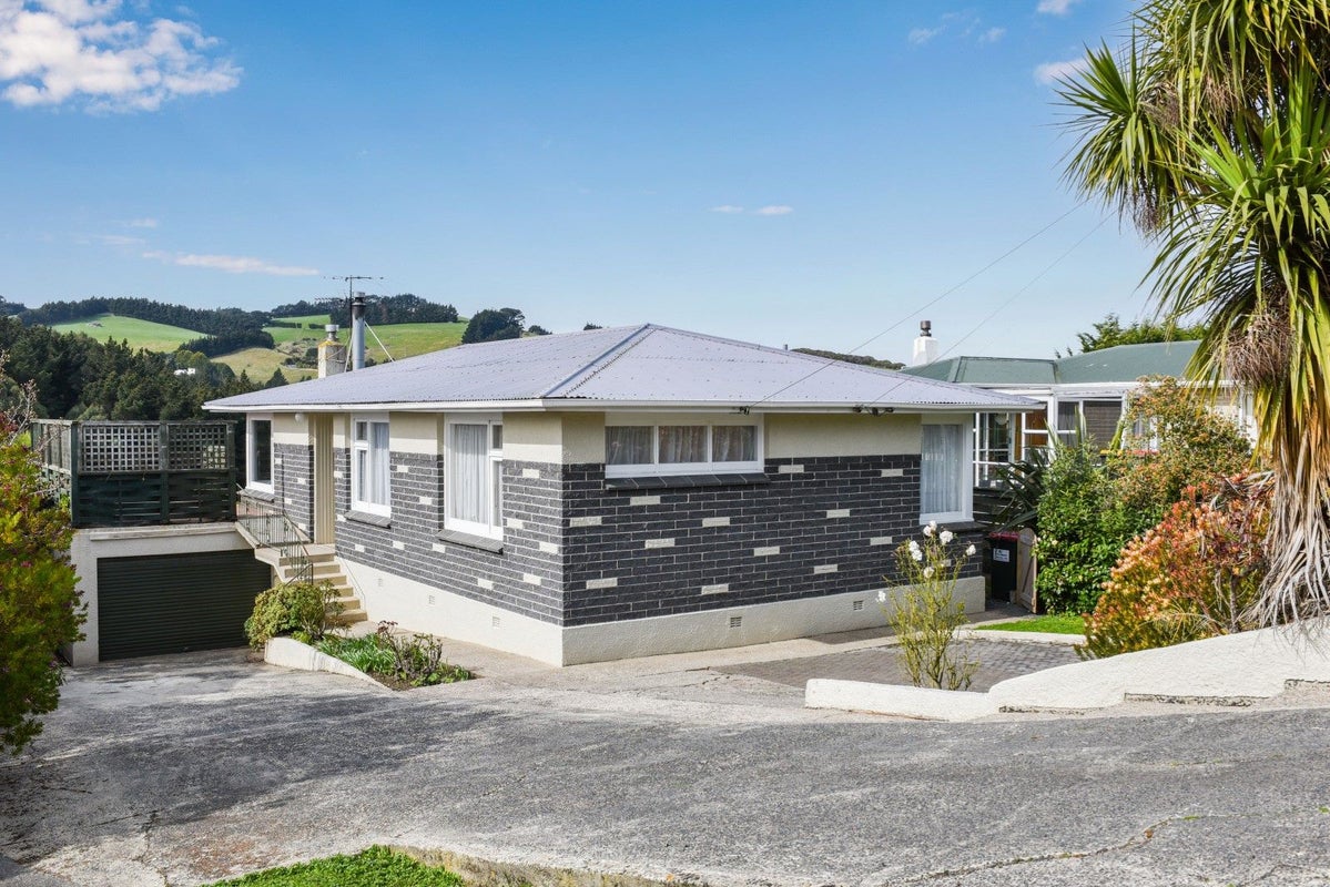 184 Highcliff Road, Shiel Hill, Dunedin - Carousel 1