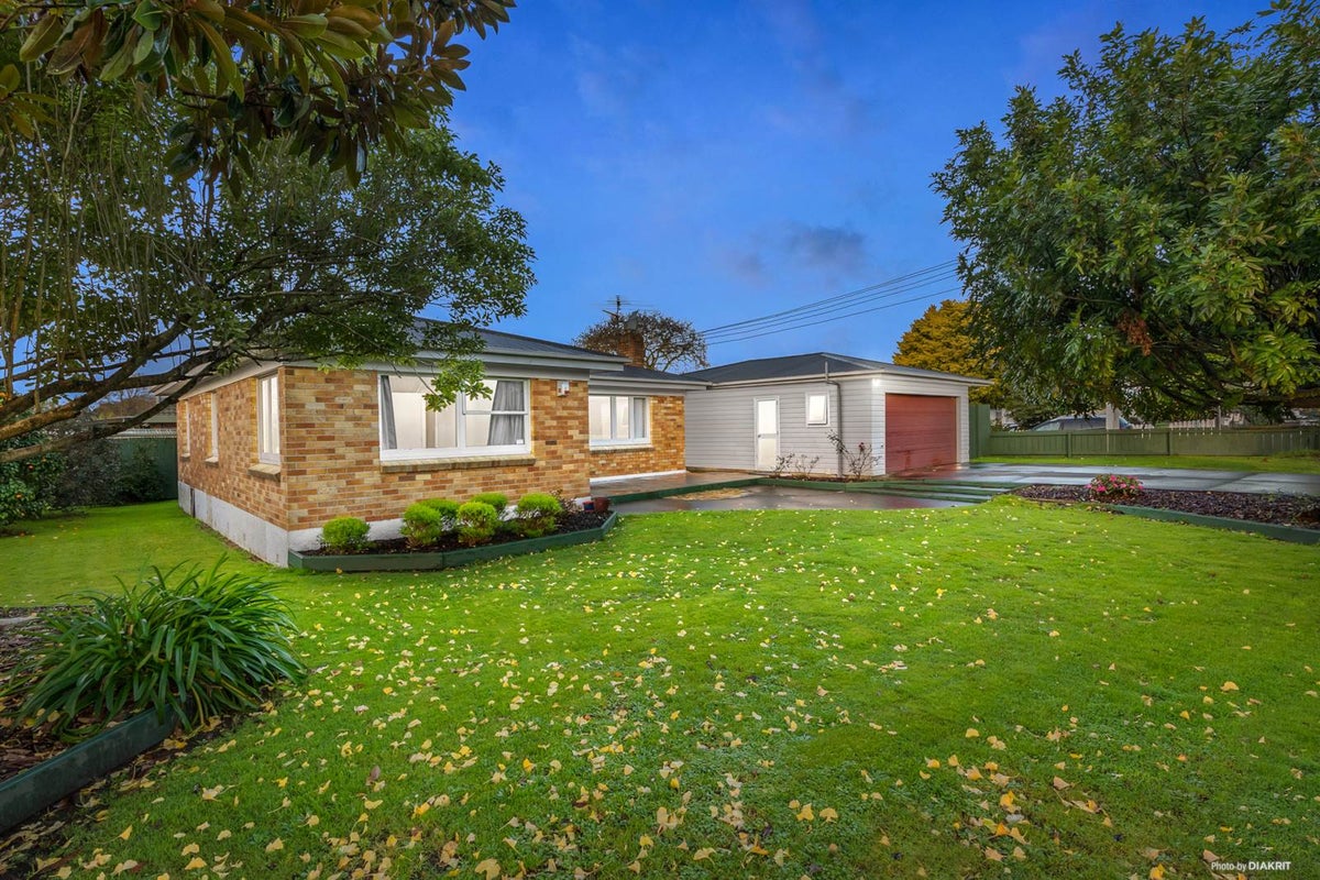1/34 King Edward Avenue, Papakura, Auckland - Carousel 1