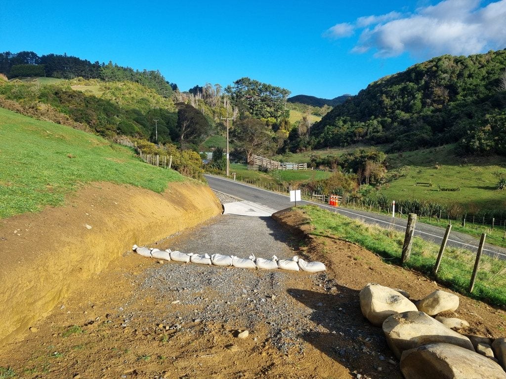 186 Stratton Street, Normandale, Lower Hutt - Carousel 2
