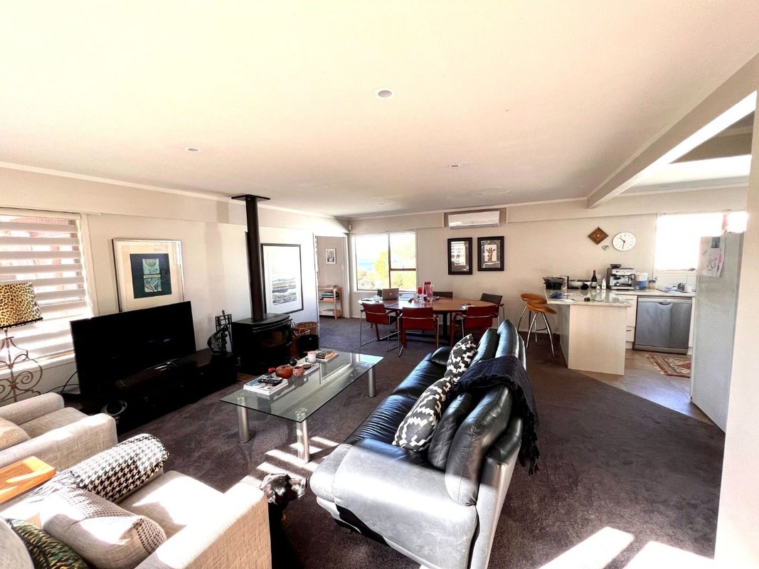1/5 Gulf View Road, Murrays Bay, Auckland - Carousel 2