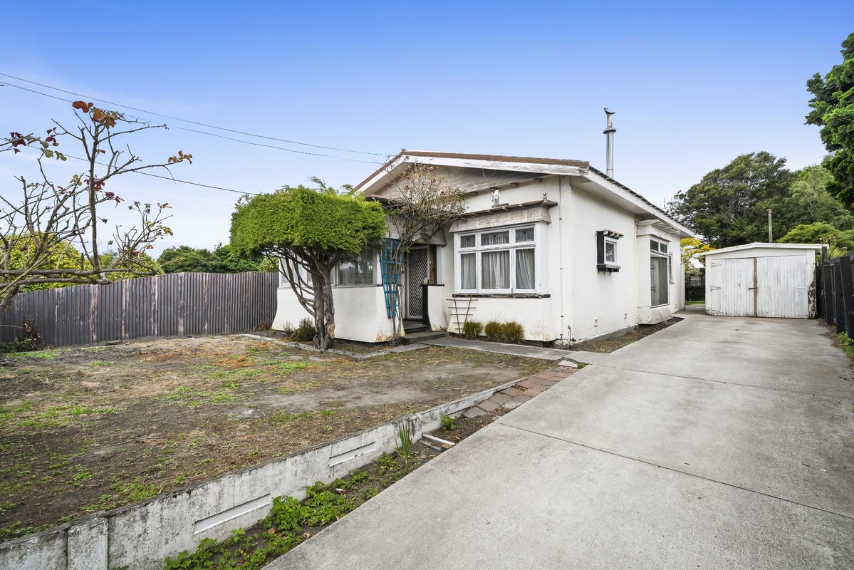 30 Cowlishaw Street, Avonside, Christchurch - Carousel 1