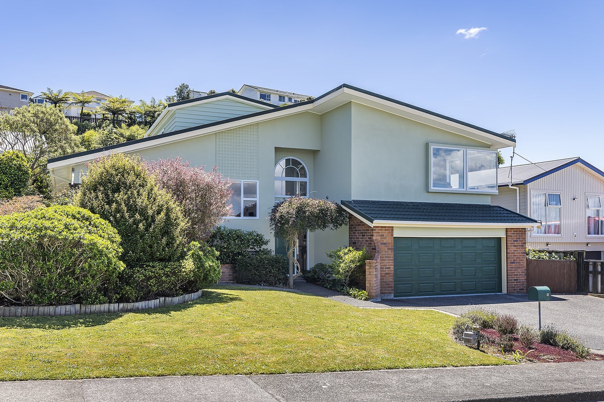 46 Truscott Avenue, Johnsonville, Wellington - Carousel 20