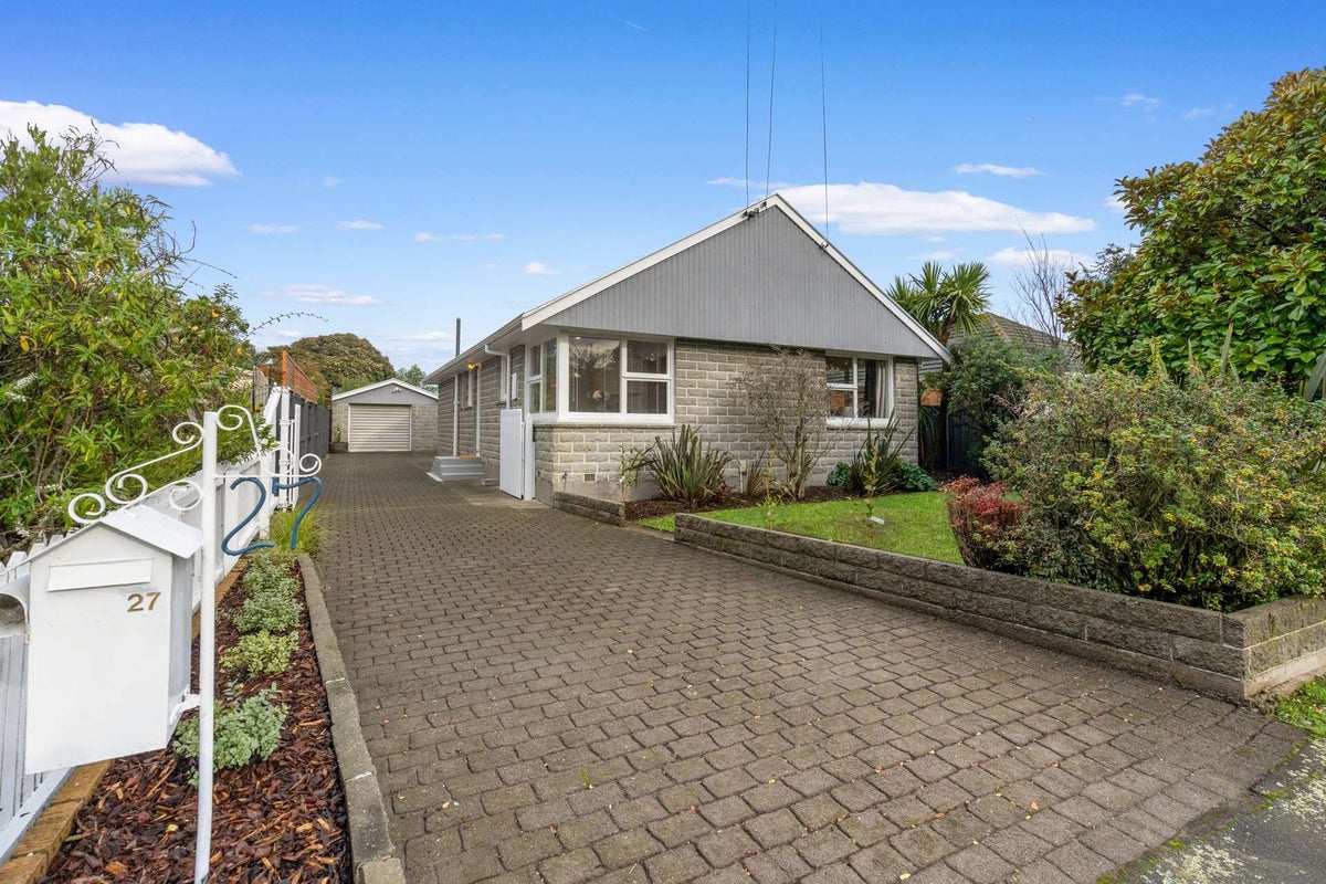 27 Santa Rosa Avenue, Halswell, Christchurch - Carousel 1