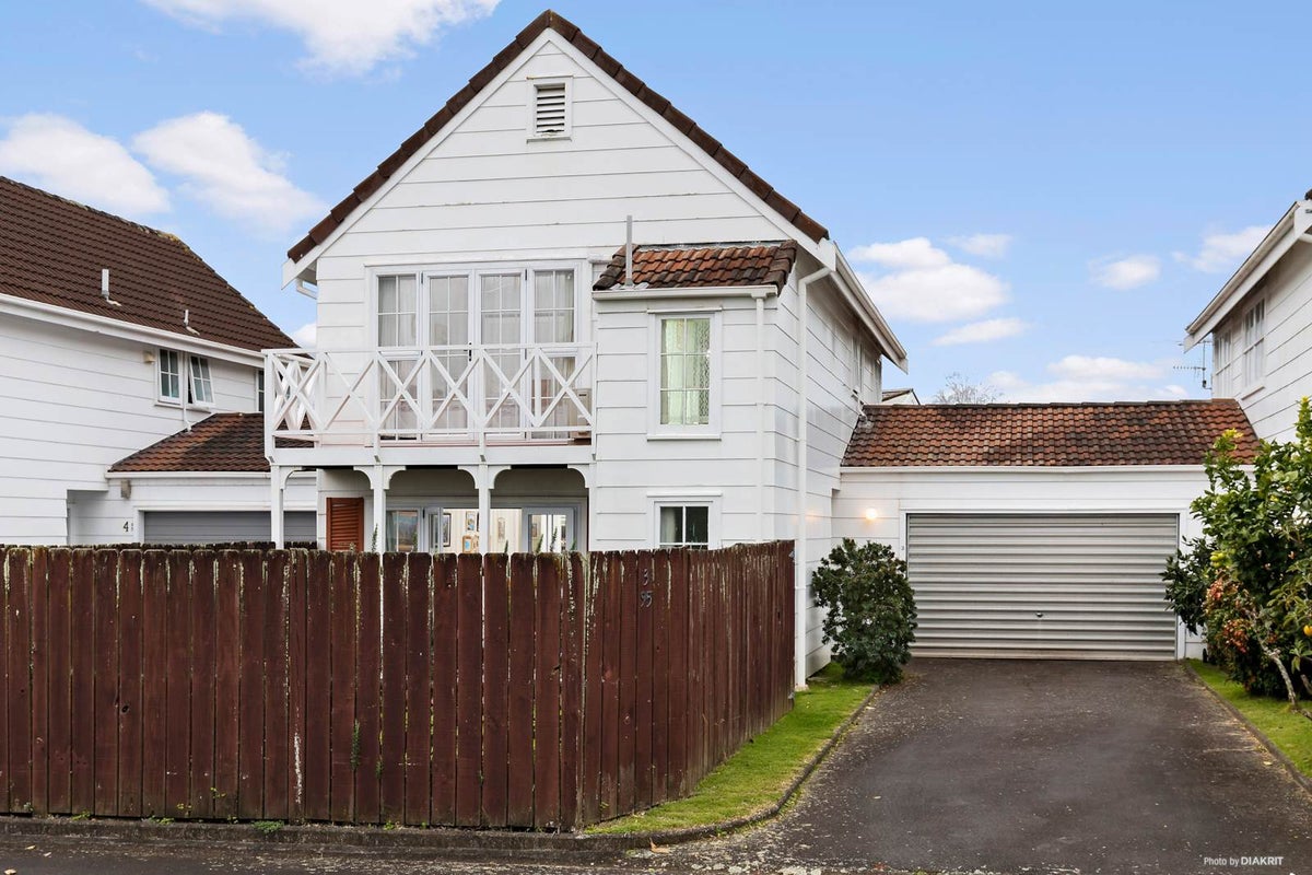 3/95 Wheturangi RD, Greenlane, Auckland - Carousel 1