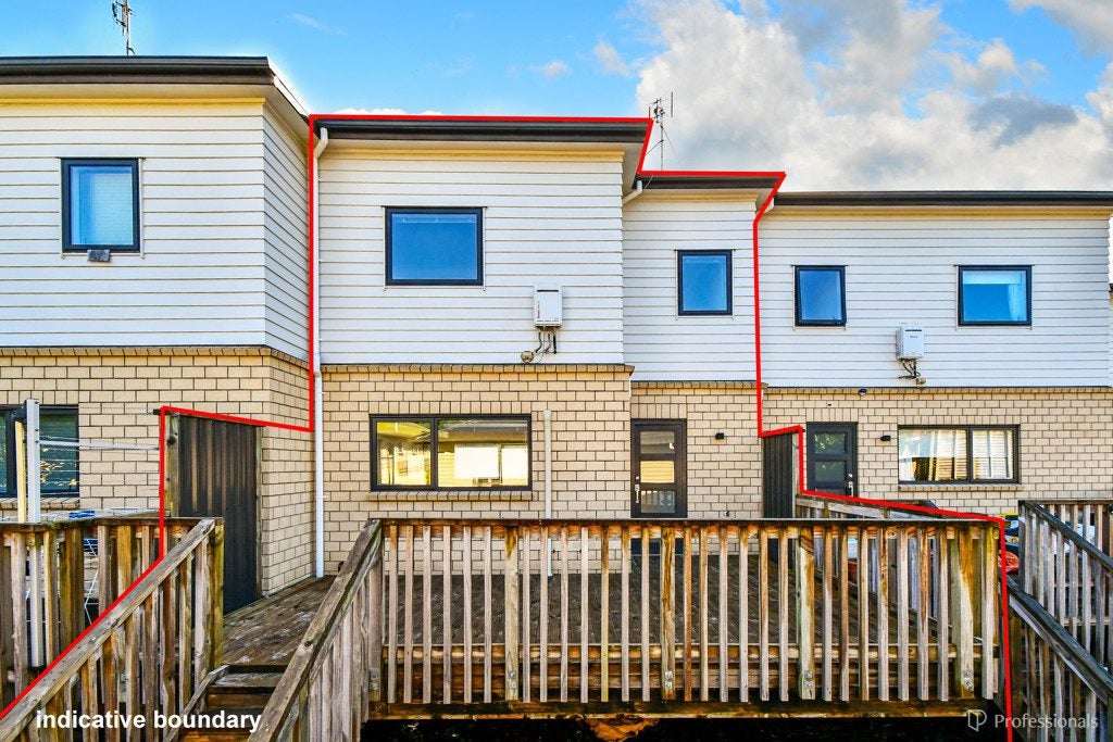 12D Jutland Road, Manurewa, Auckland - Carousel 1