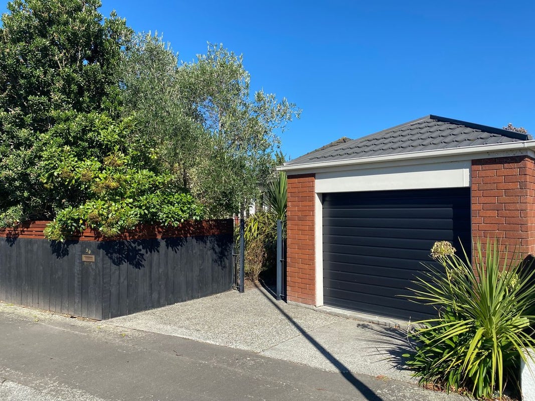 30 Thomson Street, West End, Palmerston North - Carousel 1