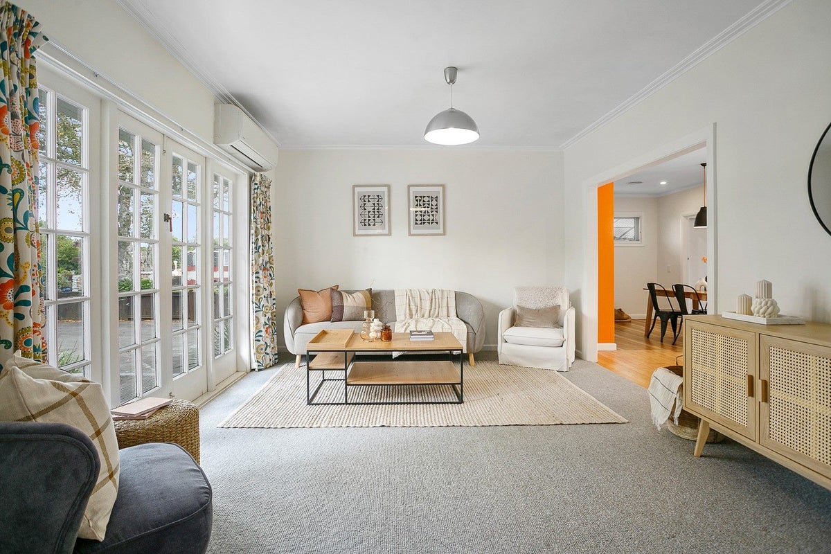 39 Spencer Street, Leamington, Cambridge - Carousel 2