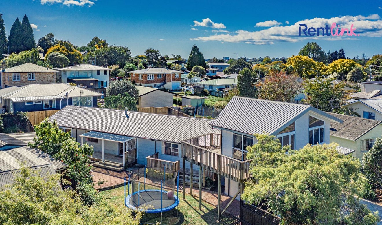 8 Redmond Street, Judea, Tauranga - Carousel 28
