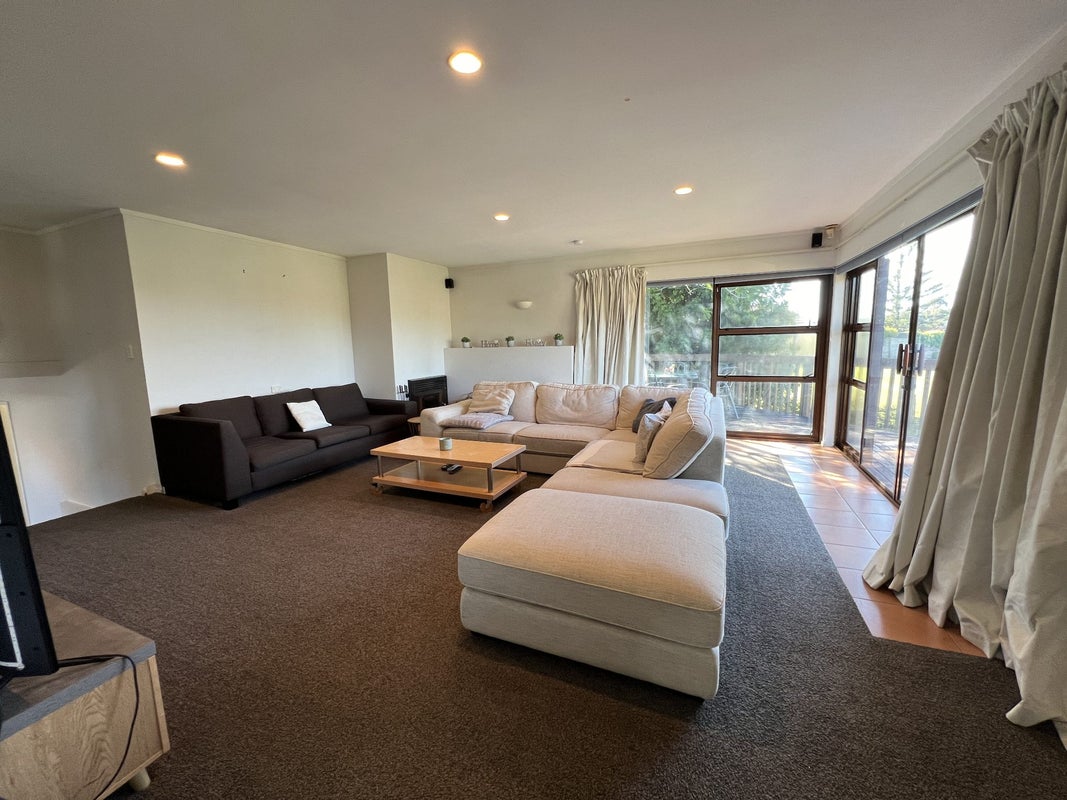 50 Redwing Street, Browns Bay, Auckland - Carousel 2
