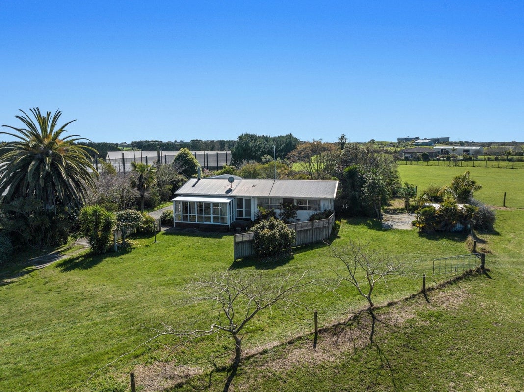 1004 Thornton Road, Matata, Whakatane - Carousel 2
