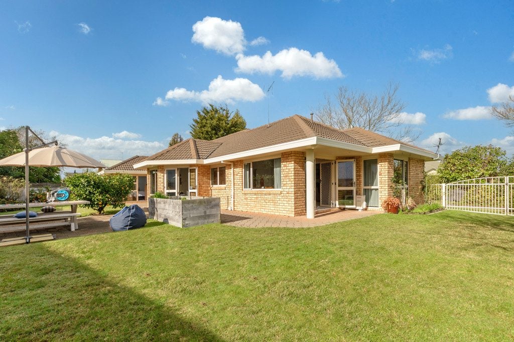 9 Knightsbridge Place, Bethlehem, Tauranga - Carousel 2