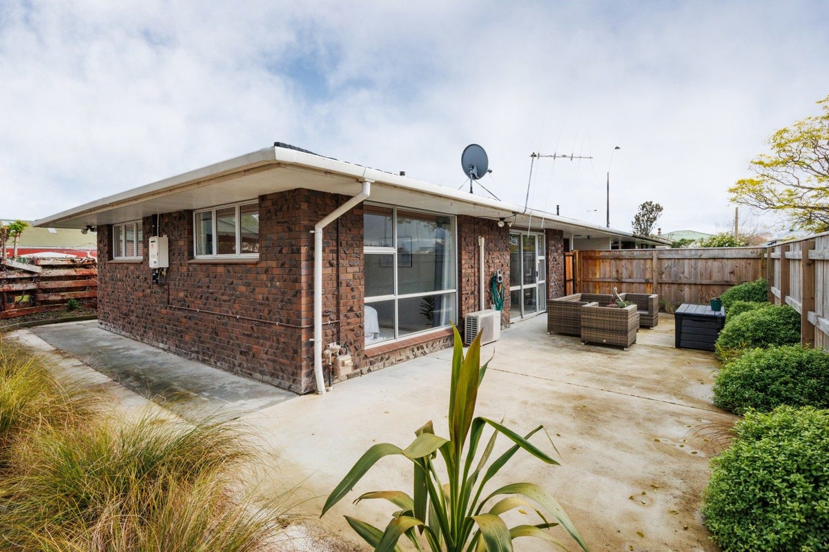 2A Worcester Street, West End, Palmerston North - Carousel 1