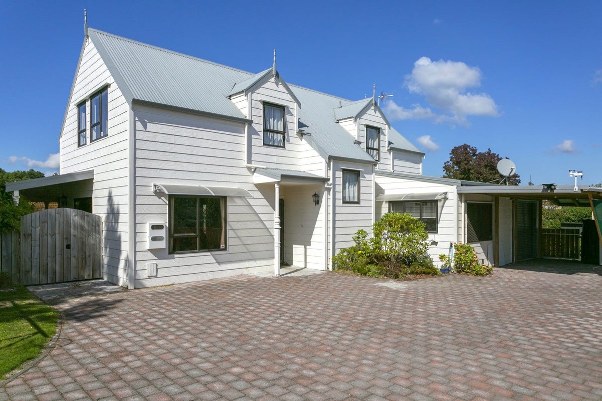 122 Arthur Crescent, Hilltop, Taupo - Carousel 1