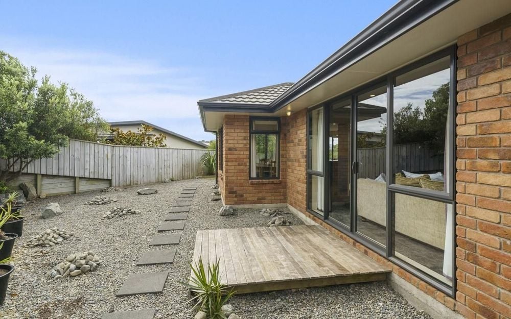 22 Aotea Drive, Aotea, Porirua - Carousel 2