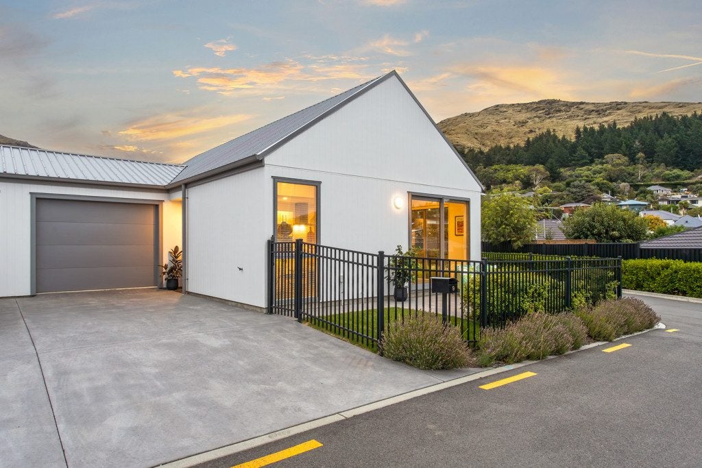 9 Stead Lane, Heathcote Valley, Christchurch - Carousel 2