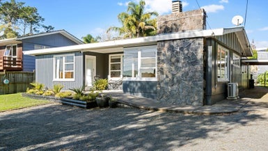 69 Greenhithe Road, Greenhithe, Auckland - Carousel 1