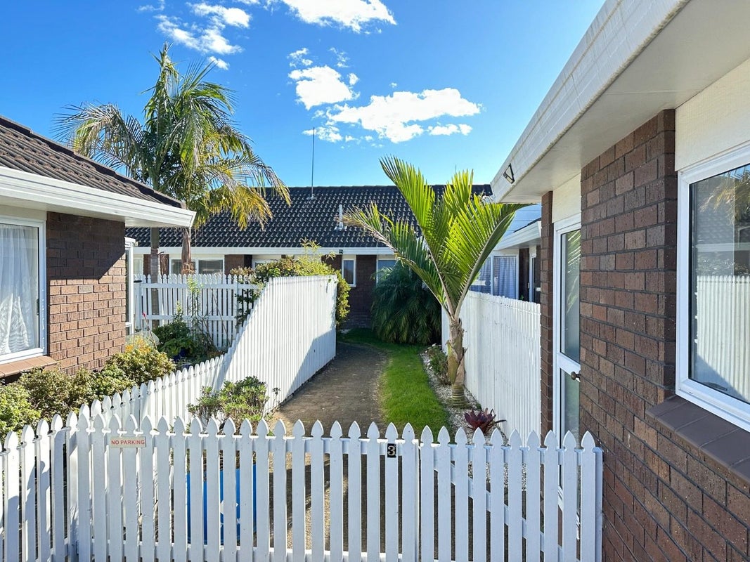 3/110 Chadwick Road, Greerton, Tauranga - Carousel 1