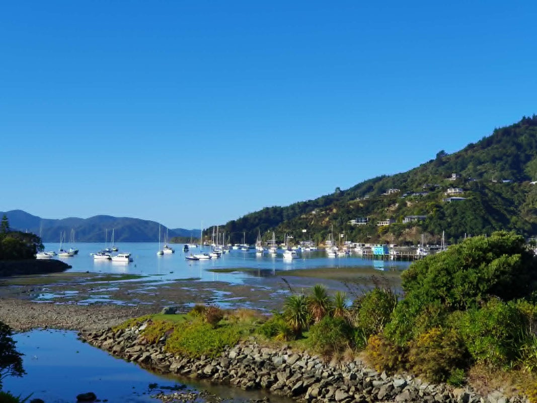 10/45 Beach Road, Waikawa, Picton - Carousel 1