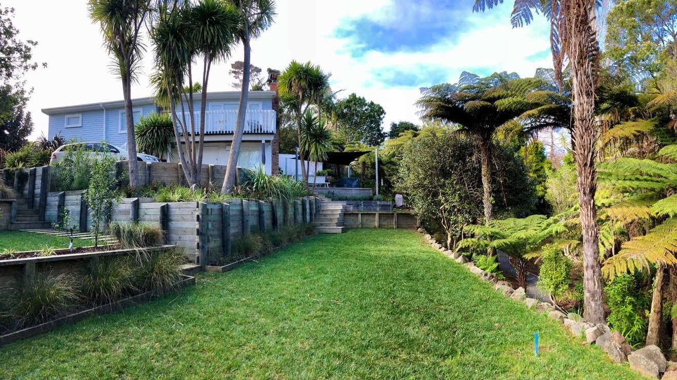 35 Drome View Place, Beach Haven, Auckland - Carousel 1