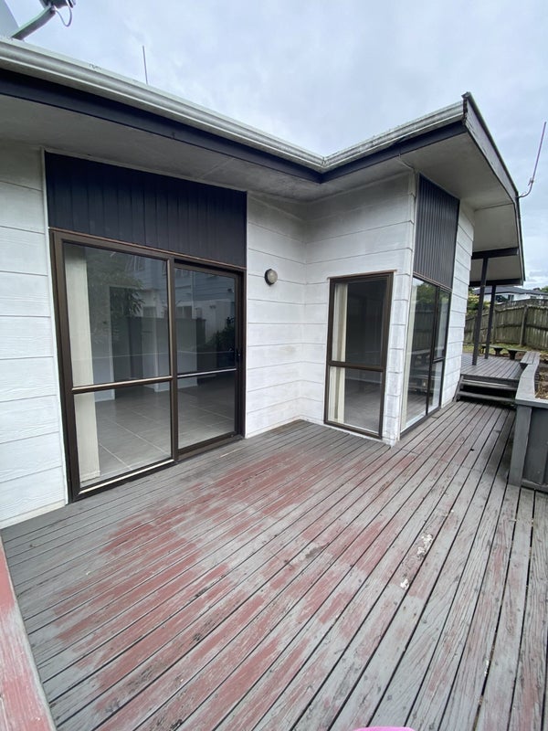 43 Deverell Place, Northcross, Auckland - Carousel 13