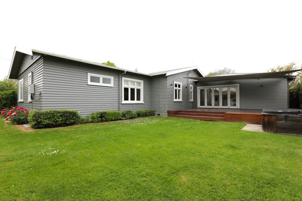 6 Aston Street, Springlands, Blenheim - Carousel 12