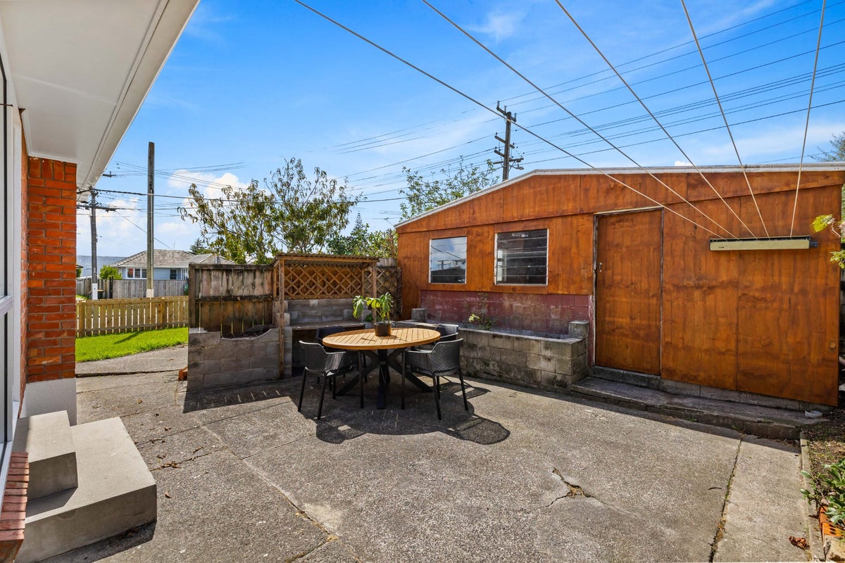 40 Vodanovich Road, Te Atatu South, Auckland - Carousel 15