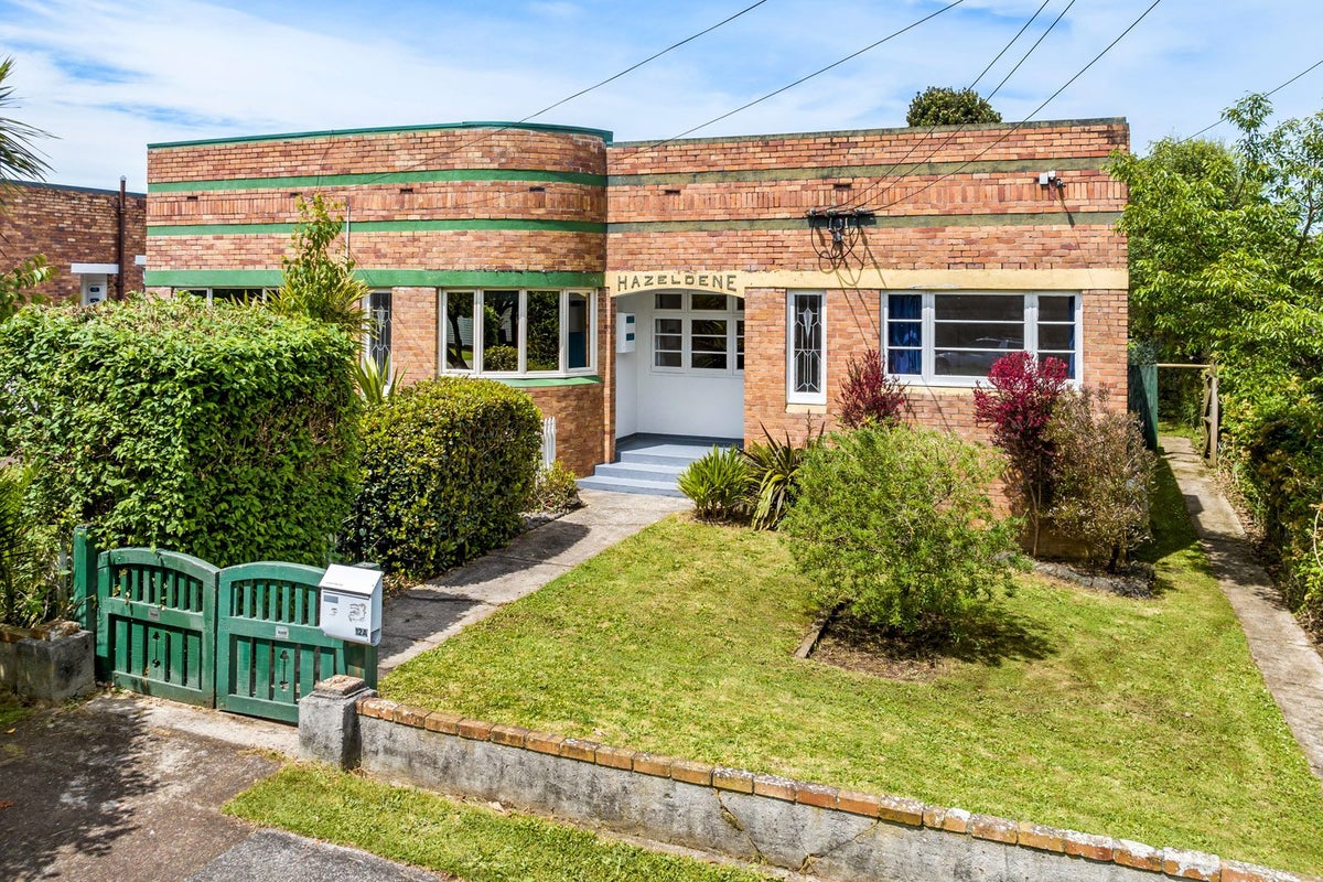 12A Hazel Avenue, Mount Roskill, Auckland - Carousel 2