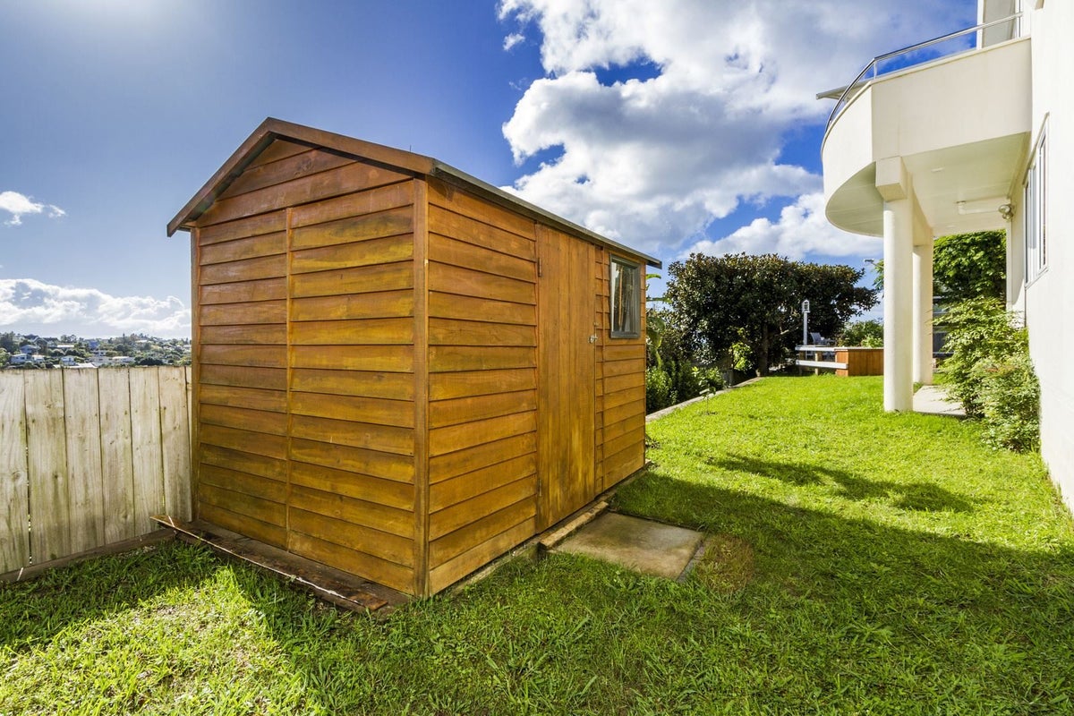 3/133 Carlisle Road, Northcross, Auckland - Carousel 23