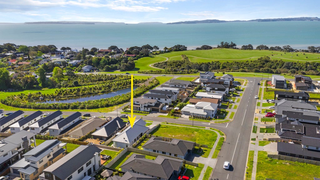 4 Atalanta Way, Beachlands, Auckland - Carousel 2