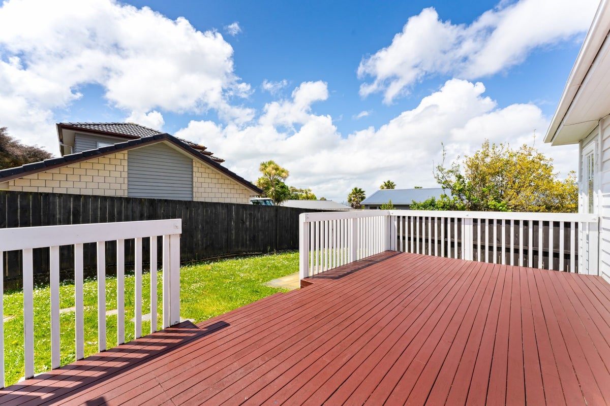 14A Divich Avenue, Te Atatu South, Auckland - Carousel 23