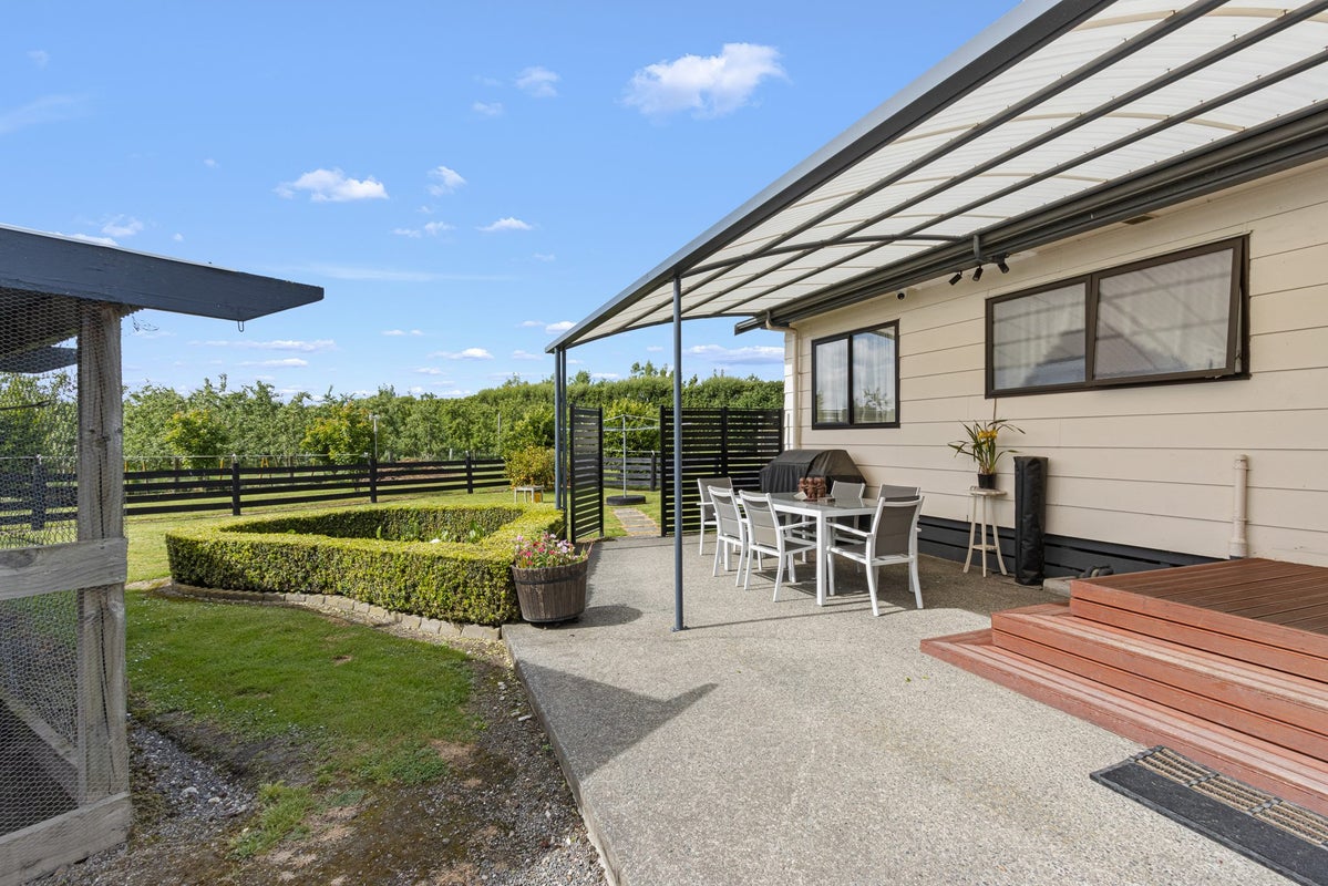 158 Stock Road, Bridge Pa, Hastings - Carousel 1
