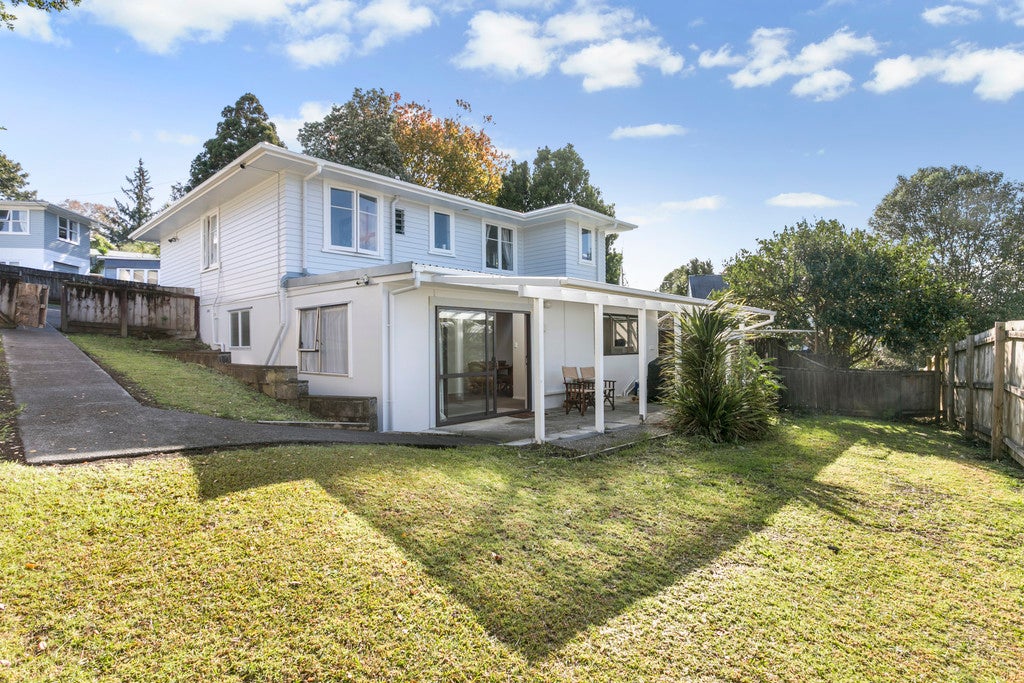 22 Matama Road, Glen Eden, Auckland - Carousel 1