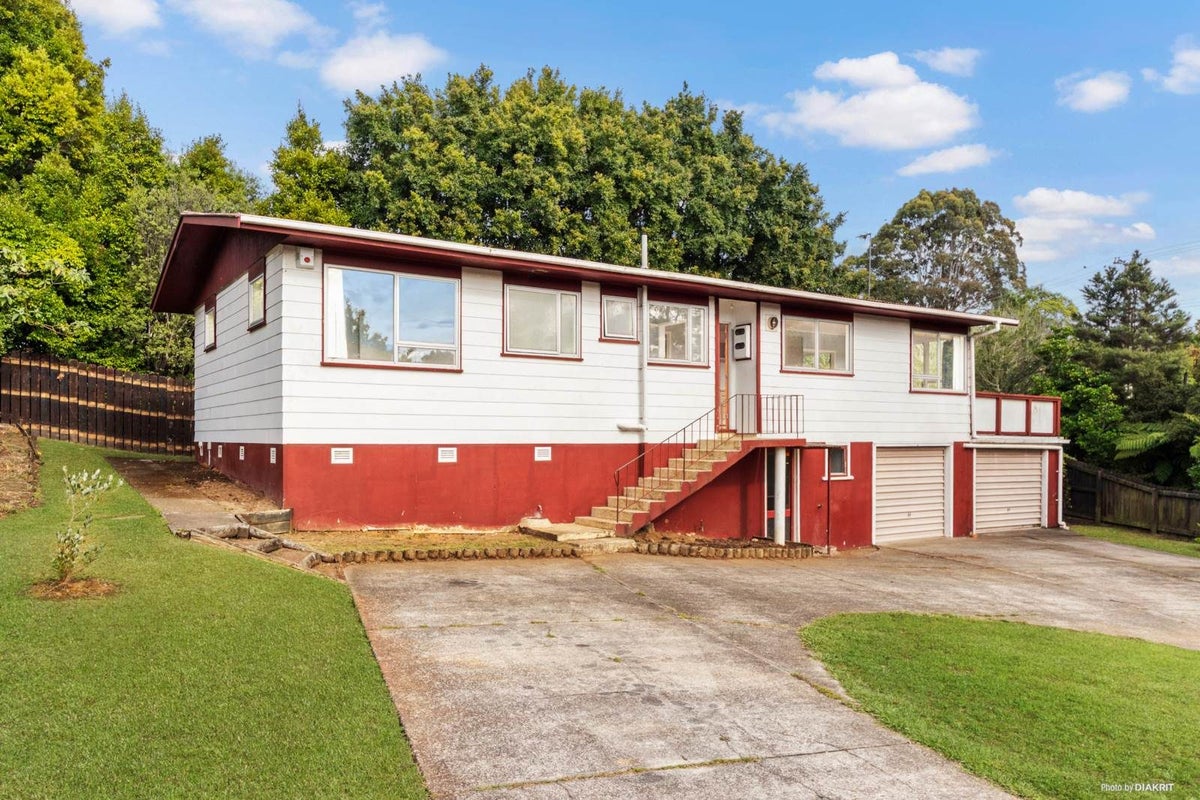 137 Triangle Road, Massey, Auckland - Carousel 1