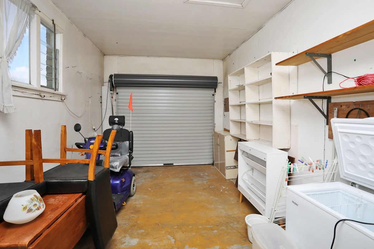 1/134 Pomona Street, Strathern, Invercargill - Carousel 21