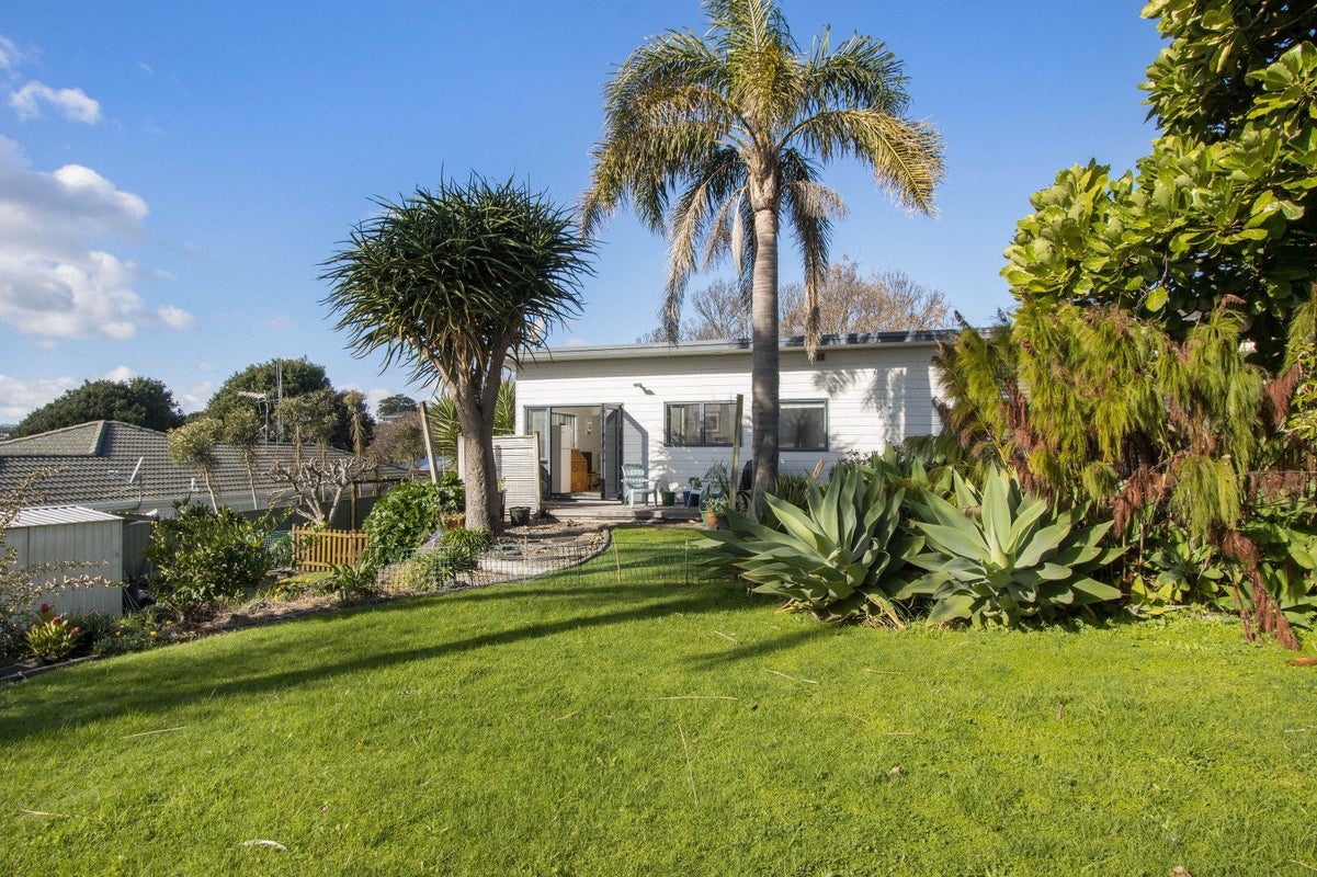 181B OMOKOROA ROAD, Omokoroa, Western Bay Of Plenty - Carousel 1