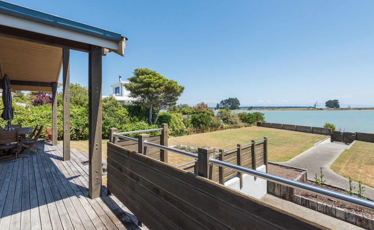 8 Martin Street, Monaco, Nelson - Carousel 2