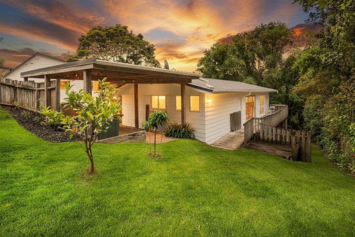 15 Gails Drive, Albany - Carousel 1