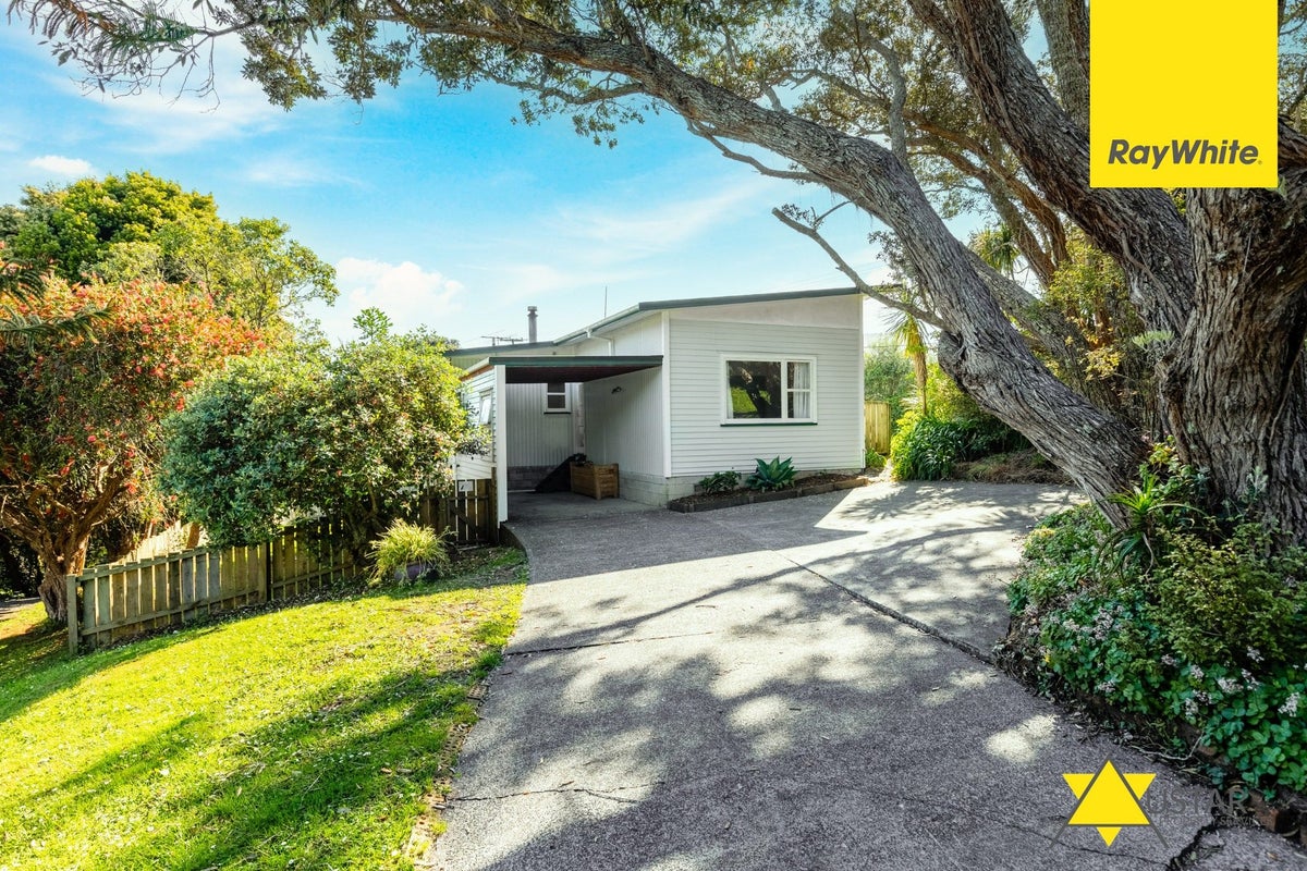 1121 Huia Road, Huia, Auckland - Carousel 22