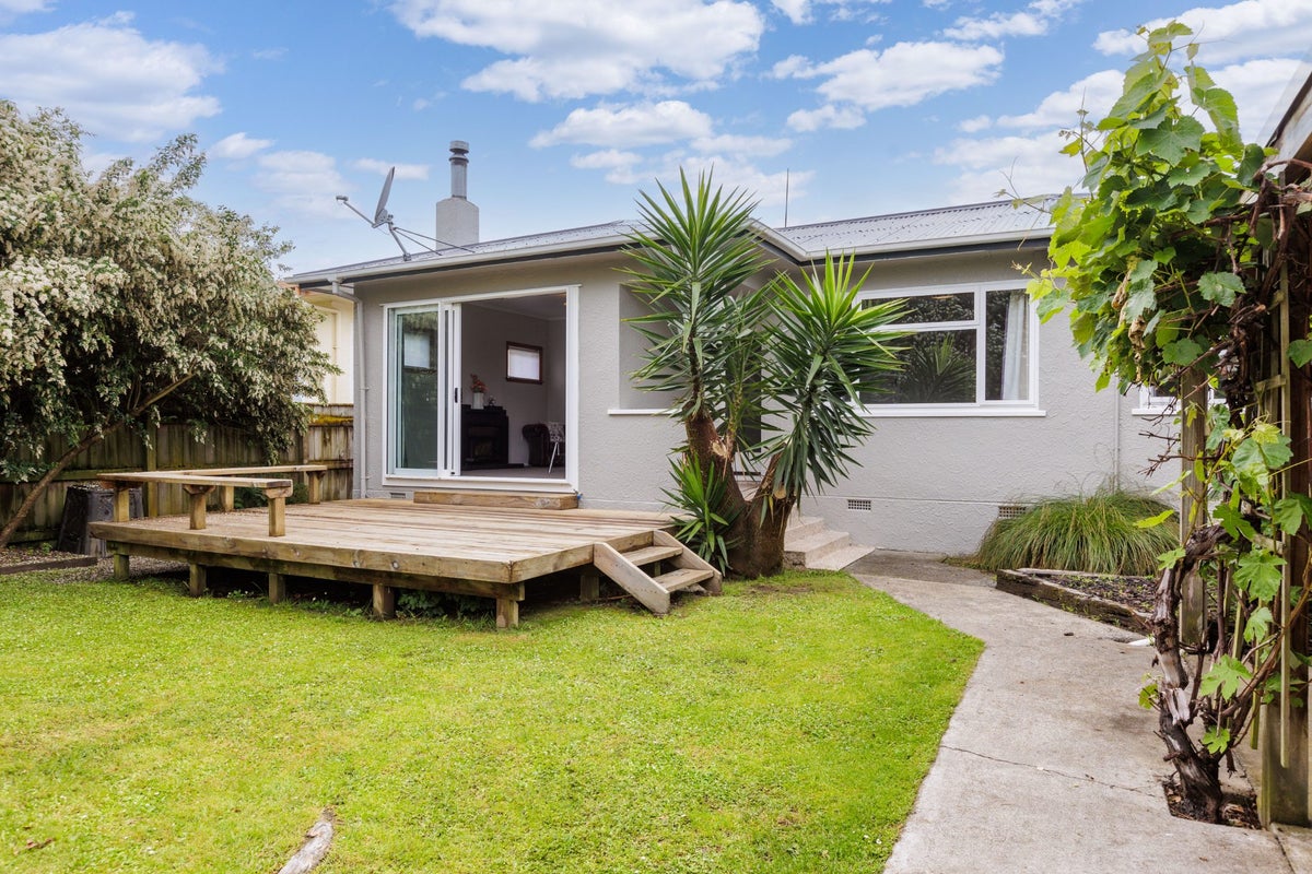 39 Manawatu Street, Hokowhitu, Palmerston North - Carousel 1