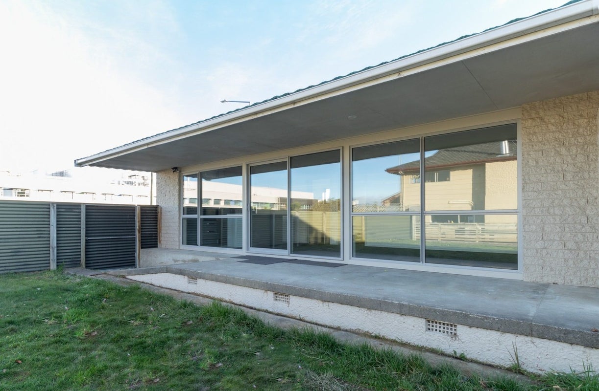 110 Kew Road, Kew, Invercargill - Carousel 1