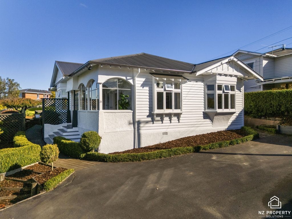 21 Hood Street, Wakari, Dunedin - Carousel 1