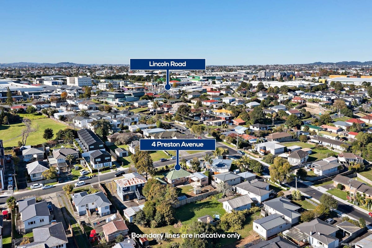 4 Preston Avenue, Henderson, Auckland - Carousel 2