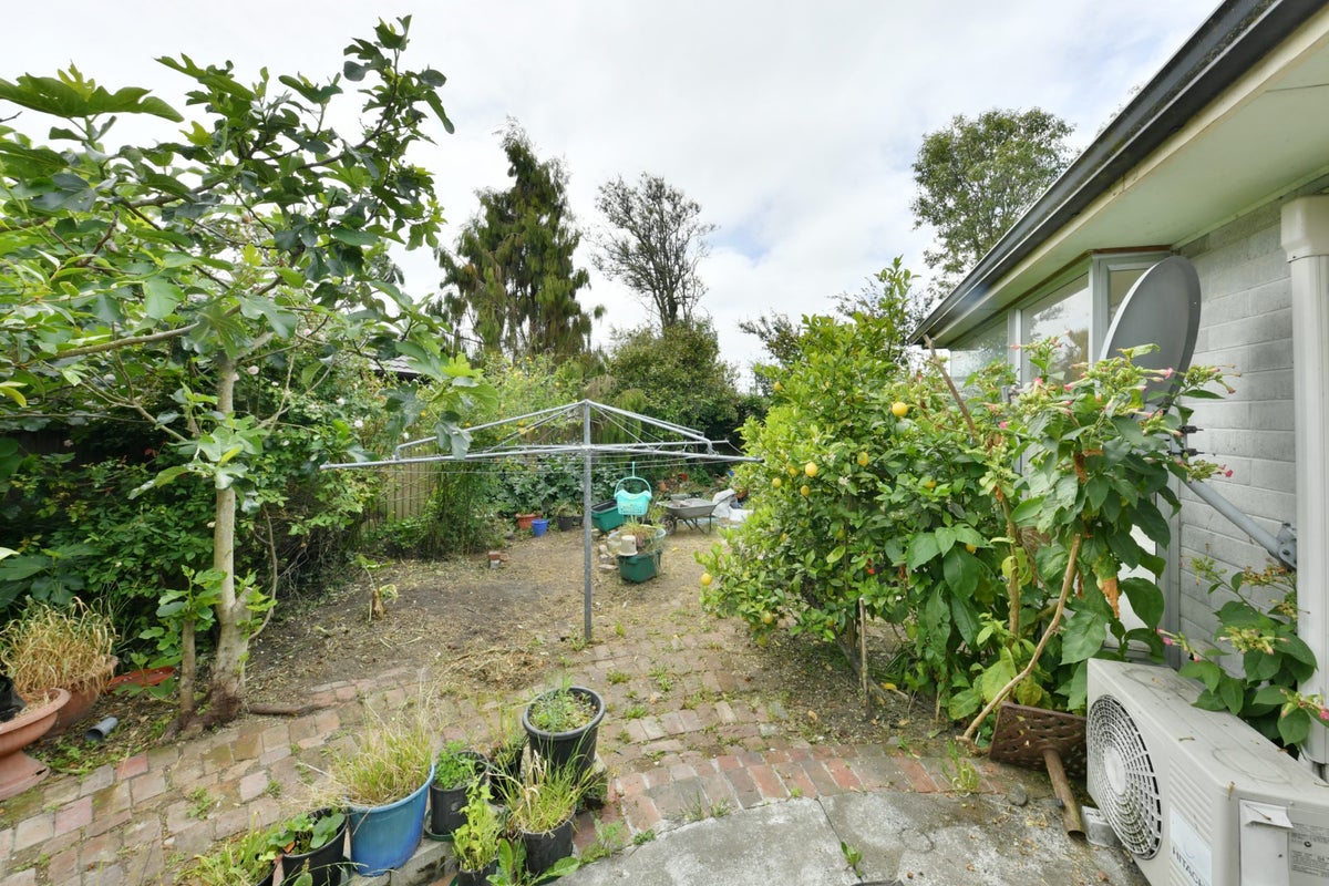 2/6 Halligan Place, Belfast, Christchurch - Carousel 15