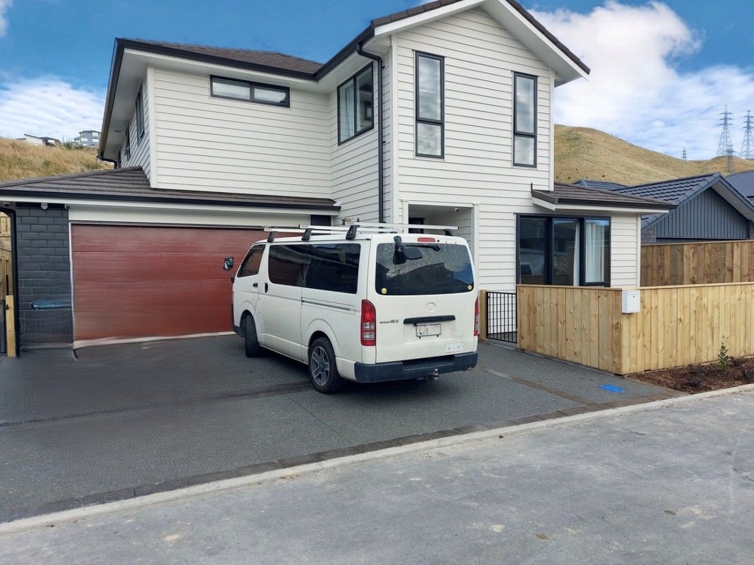 14 Hattersley Grove, Churton Park, Wellington - Carousel 1