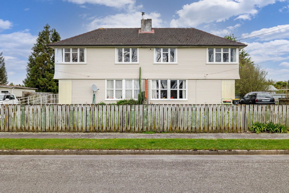 11 Hamilton Street, Pahiatua, Pahiatua - Carousel 1
