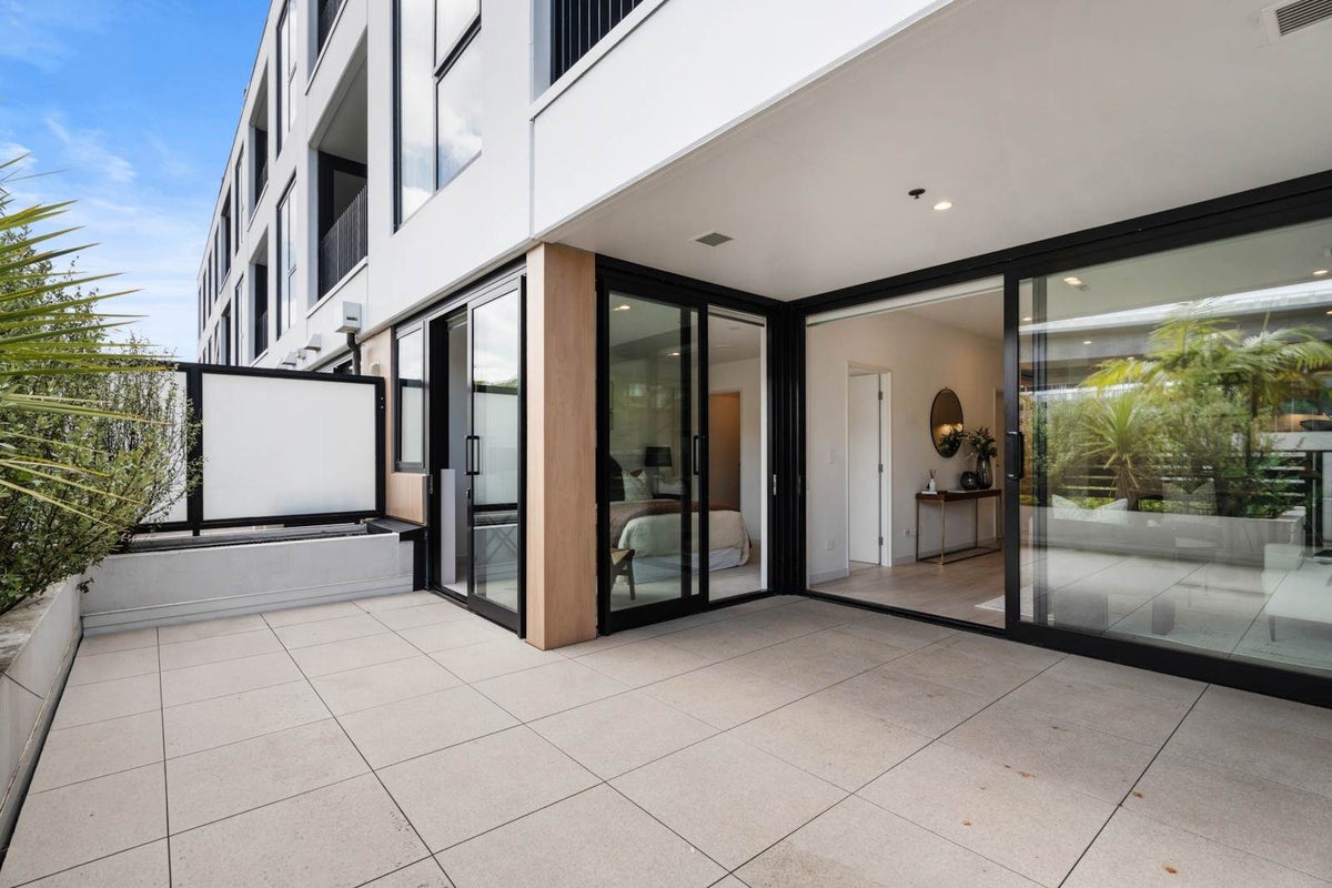 107/14 Edgerley Avenue, Newmarket, Auckland - Carousel 2