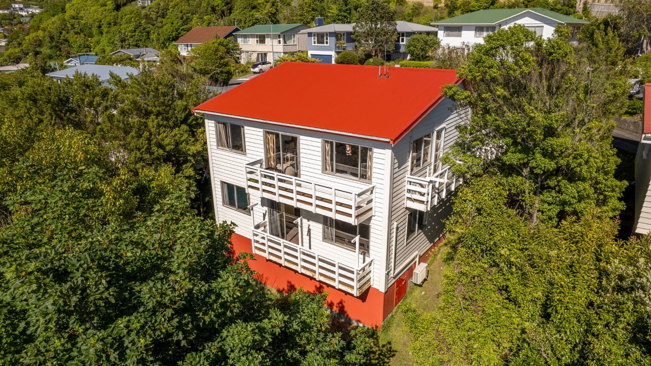 12 Fairburn Grove, Johnsonville, Wellington - Carousel 2