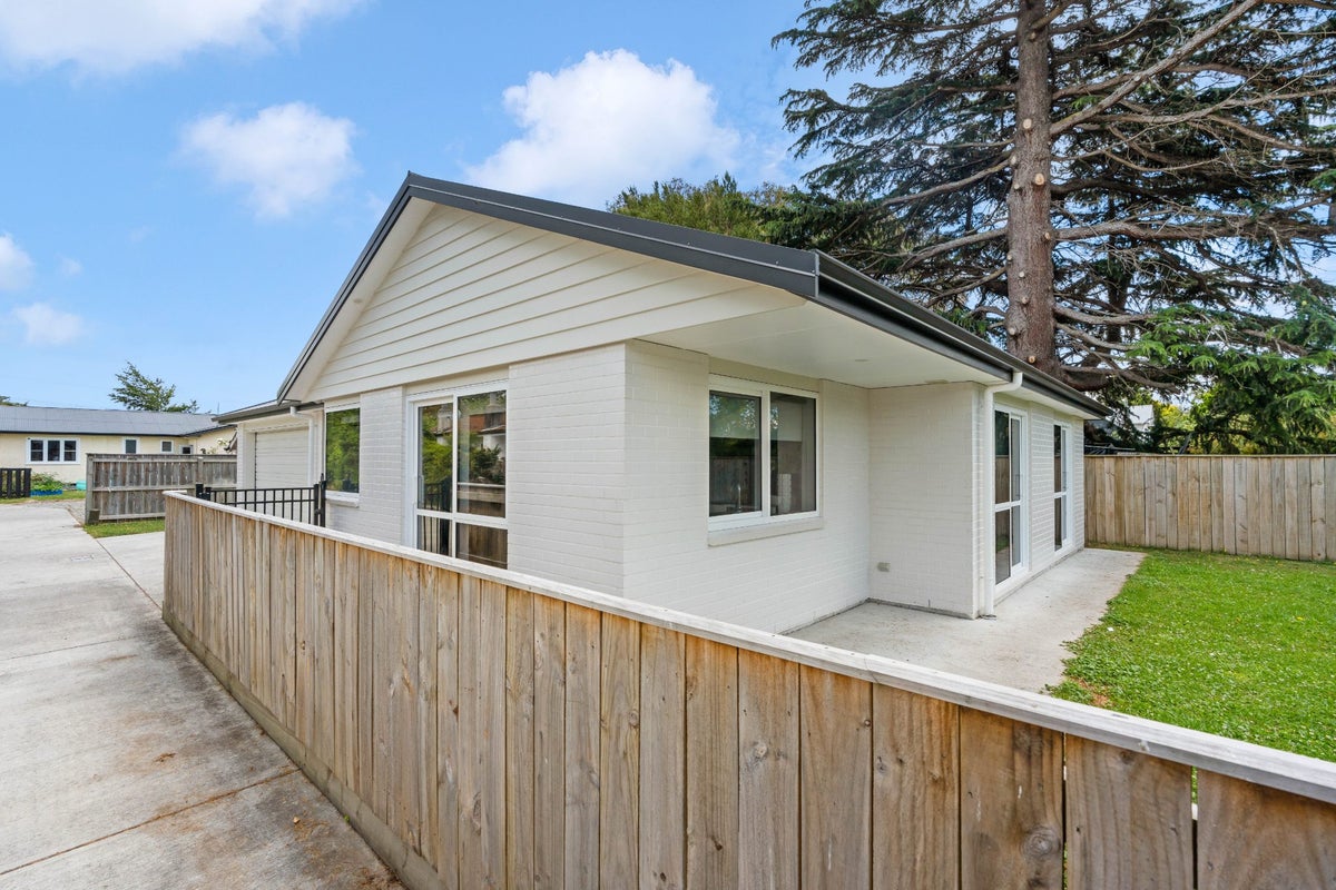 89B South Belt, Solway, Masterton - Carousel 20